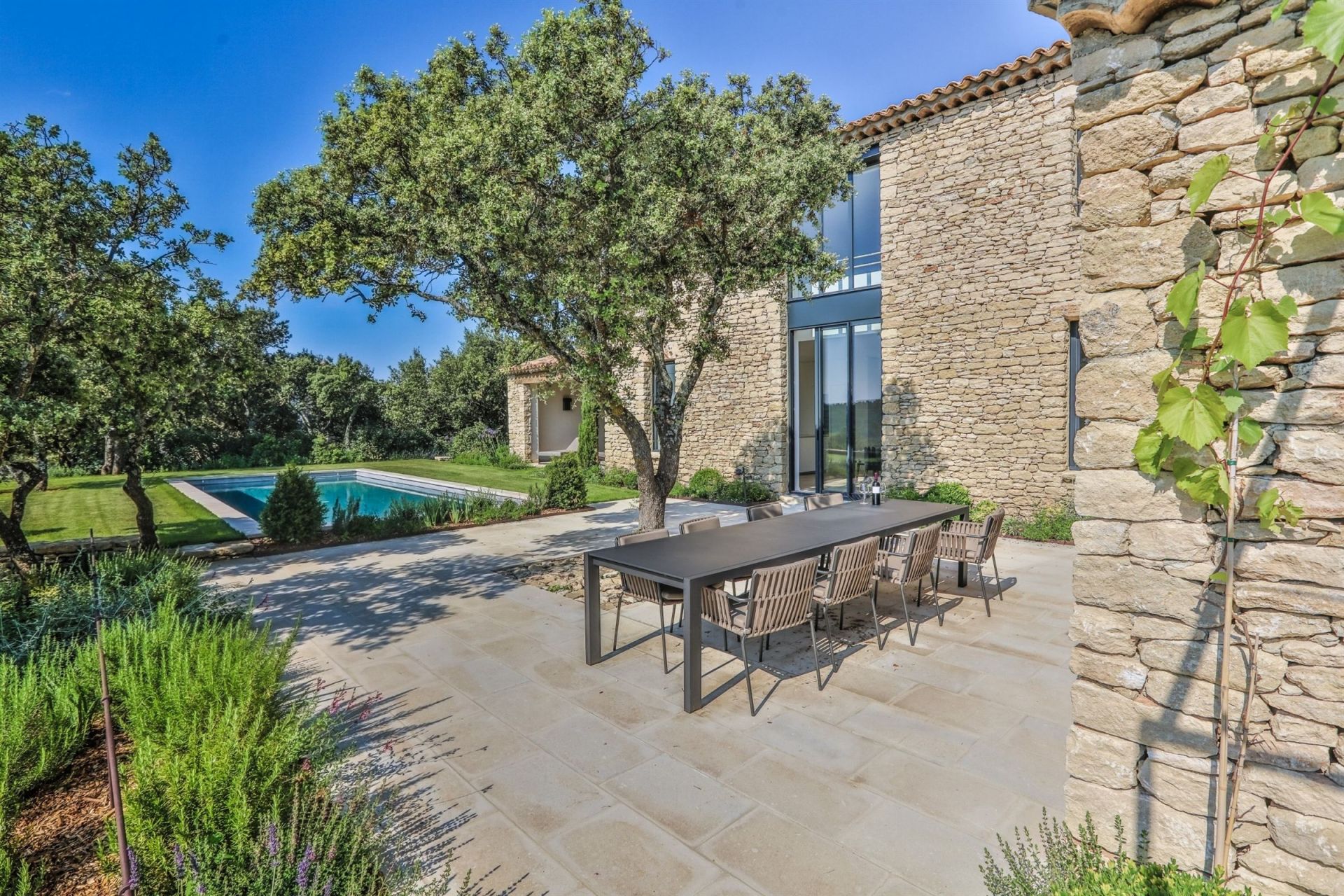 maison 5 Pièces en location saisonnière sur GORDES (84220)