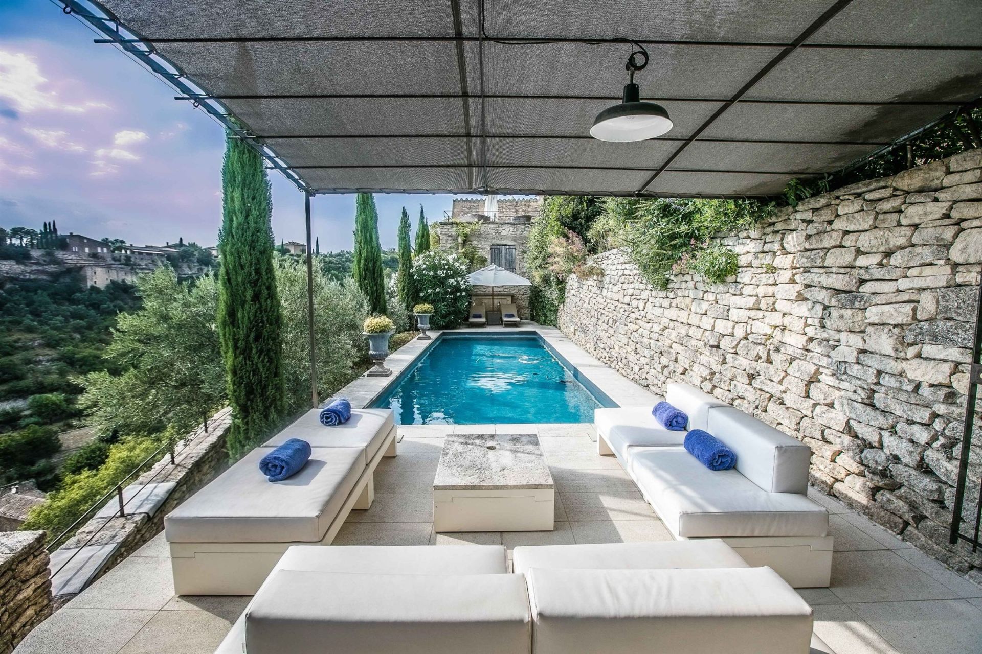townhouse 7 rooms for seasonal rent on GORDES (84220) townhouse 7 rooms for seasonal rent on GORDES (84220)