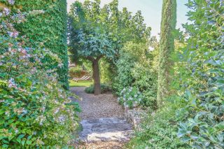 maison 9 Pièces en location saisonnière sur GORDES (84220)