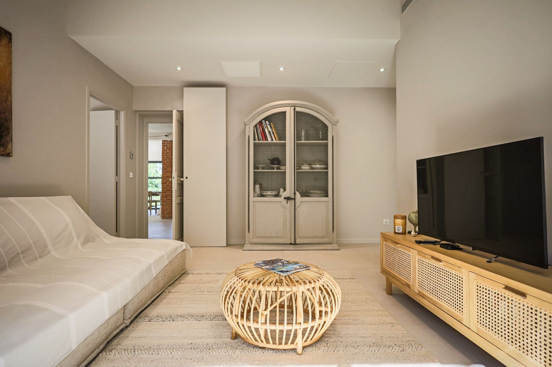 traditional house 7 Rooms for seasonal rent on BEAUMETTES (84220)