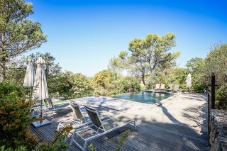 traditional house 7 Rooms for seasonal rent on BEAUMETTES (84220)