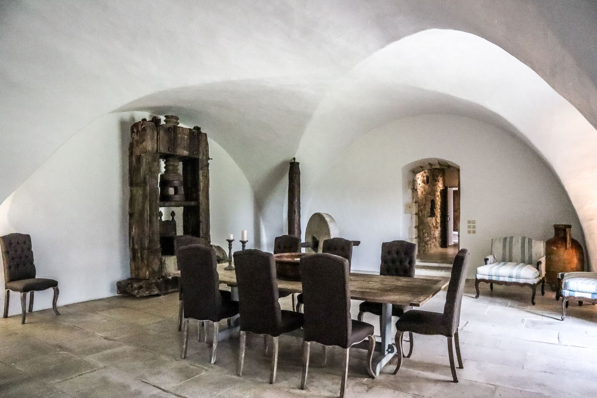 mas 14 Pièces en location saisonnière sur LOURMARIN (84160)