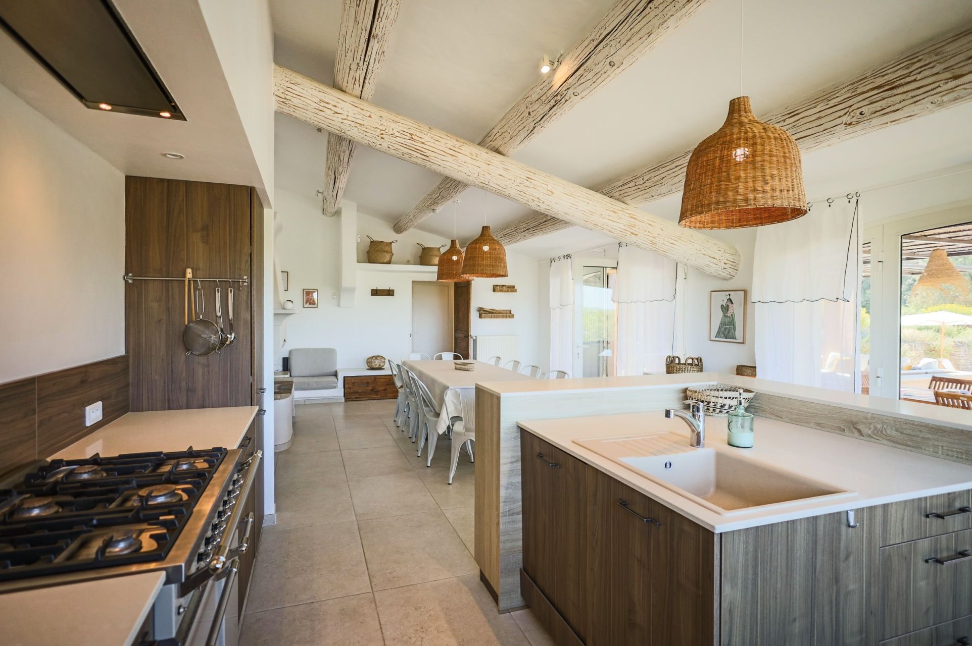 maison 9 Pièces en location saisonnière sur GOULT (84220)