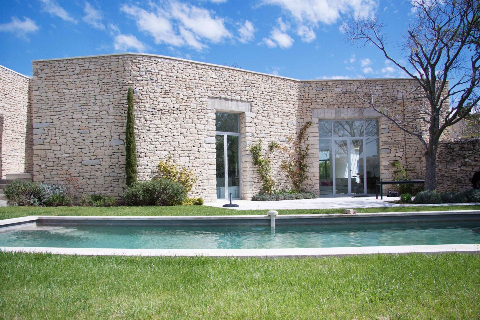 architect's house 7 rooms for sale on GORDES (84220) architect's house 7 rooms for sale on GORDES (84220)