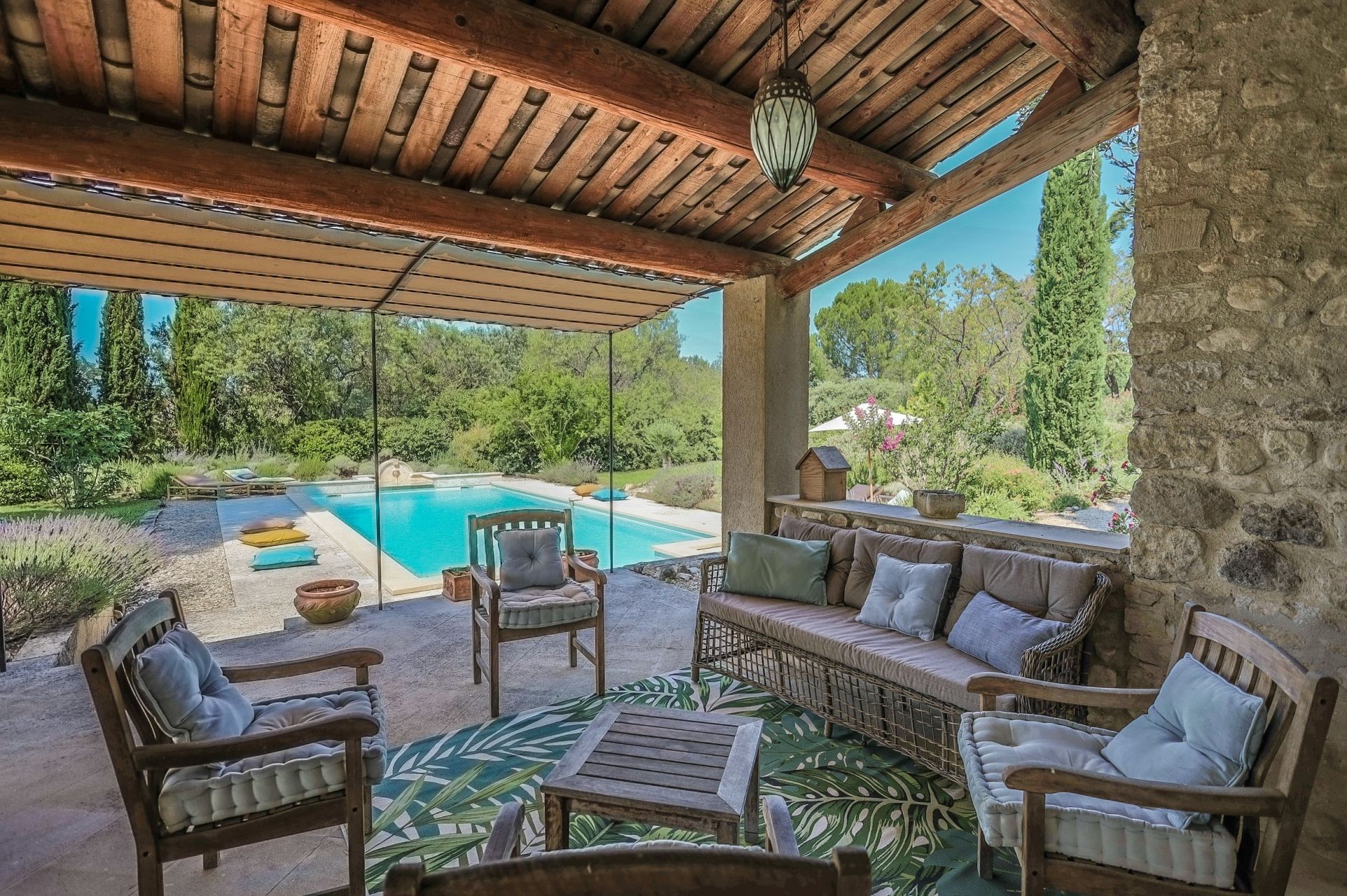 maison 12 Pièces en location saisonnière sur MAZAN (84380)