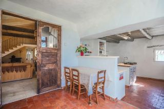 maison 12 Pièces en vente sur SAUMANE DE VAUCLUSE (84800)
