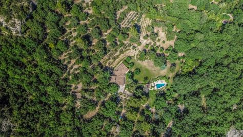 Vente Maison Saumane-de-Vaucluse 8&nbsp;Pièces 270&nbsp;m²