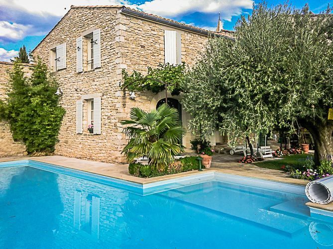 townhouse 14 Rooms for sale on GORDES (84220)