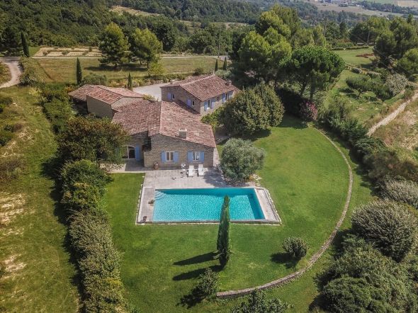 Vente Maison Gordes 8&nbsp;Pièces 300&nbsp;m²