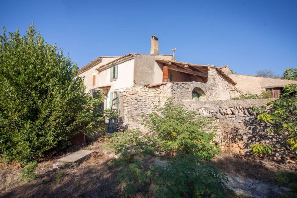 Vente Maison Lioux 10&nbsp;Pièces 253&nbsp;m²