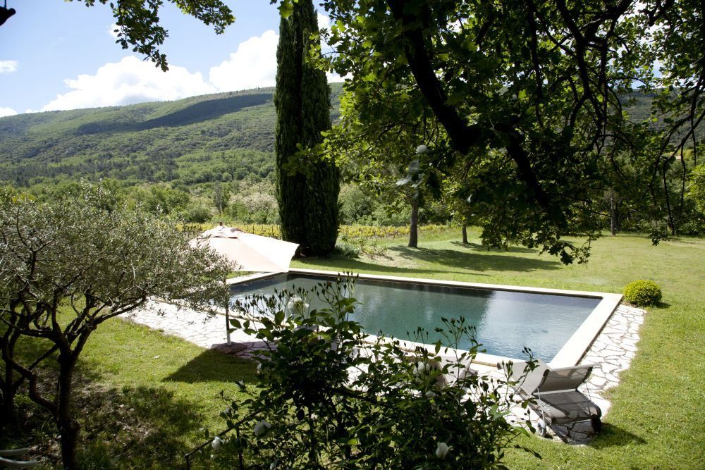 traditional house 5 Rooms for seasonal rent on MENERBES (84560)