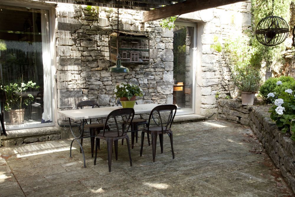traditional house 5 Rooms for seasonal rent on MENERBES (84560)