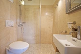 maison traditionnelle 7 Pièces en location saisonnière sur BONNIEUX (84480)