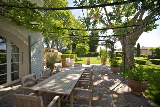 mas 17 Rooms for seasonal rent on LE THOR (84250)