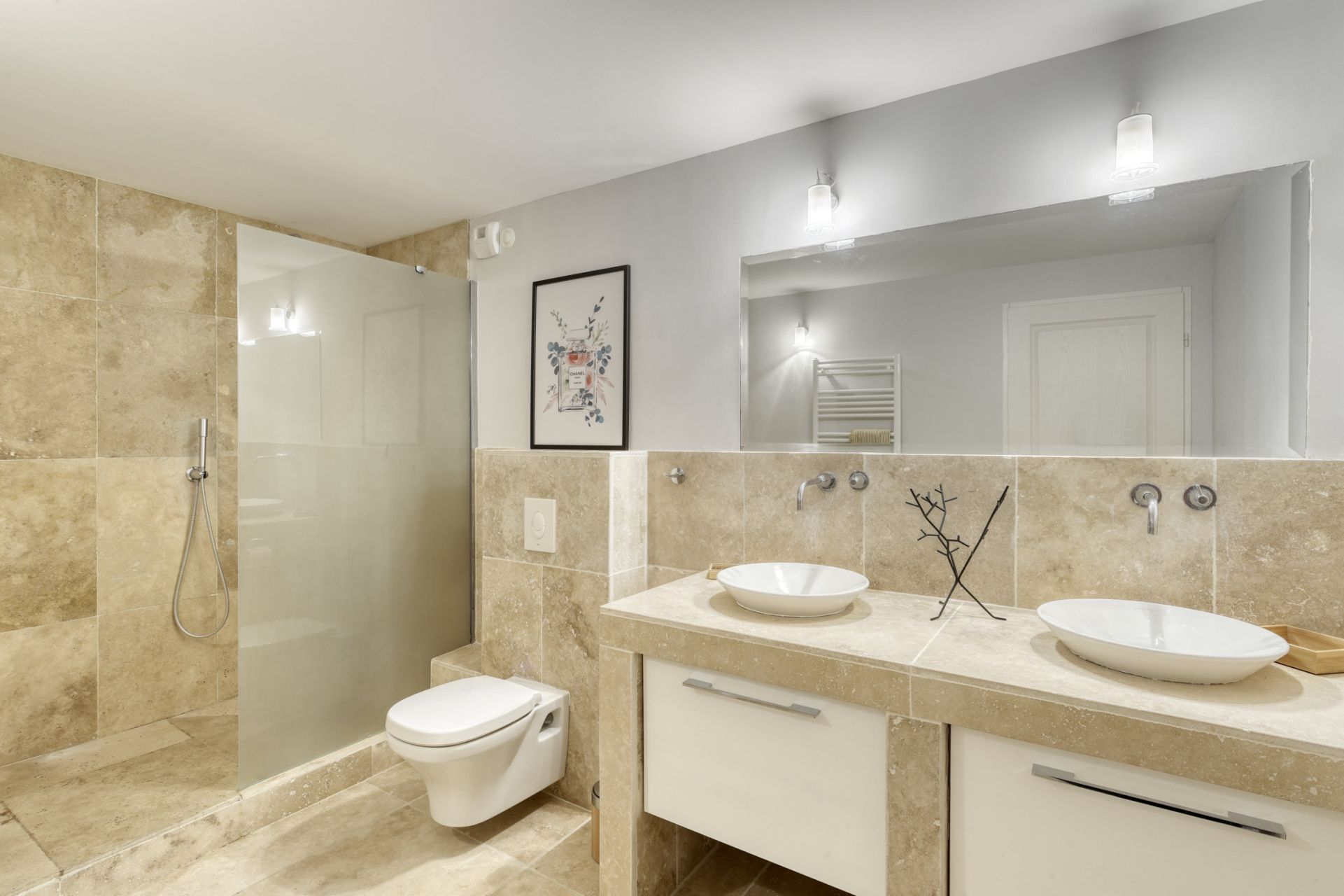 maison 5 Pièces en location saisonnière sur GORDES (84220)