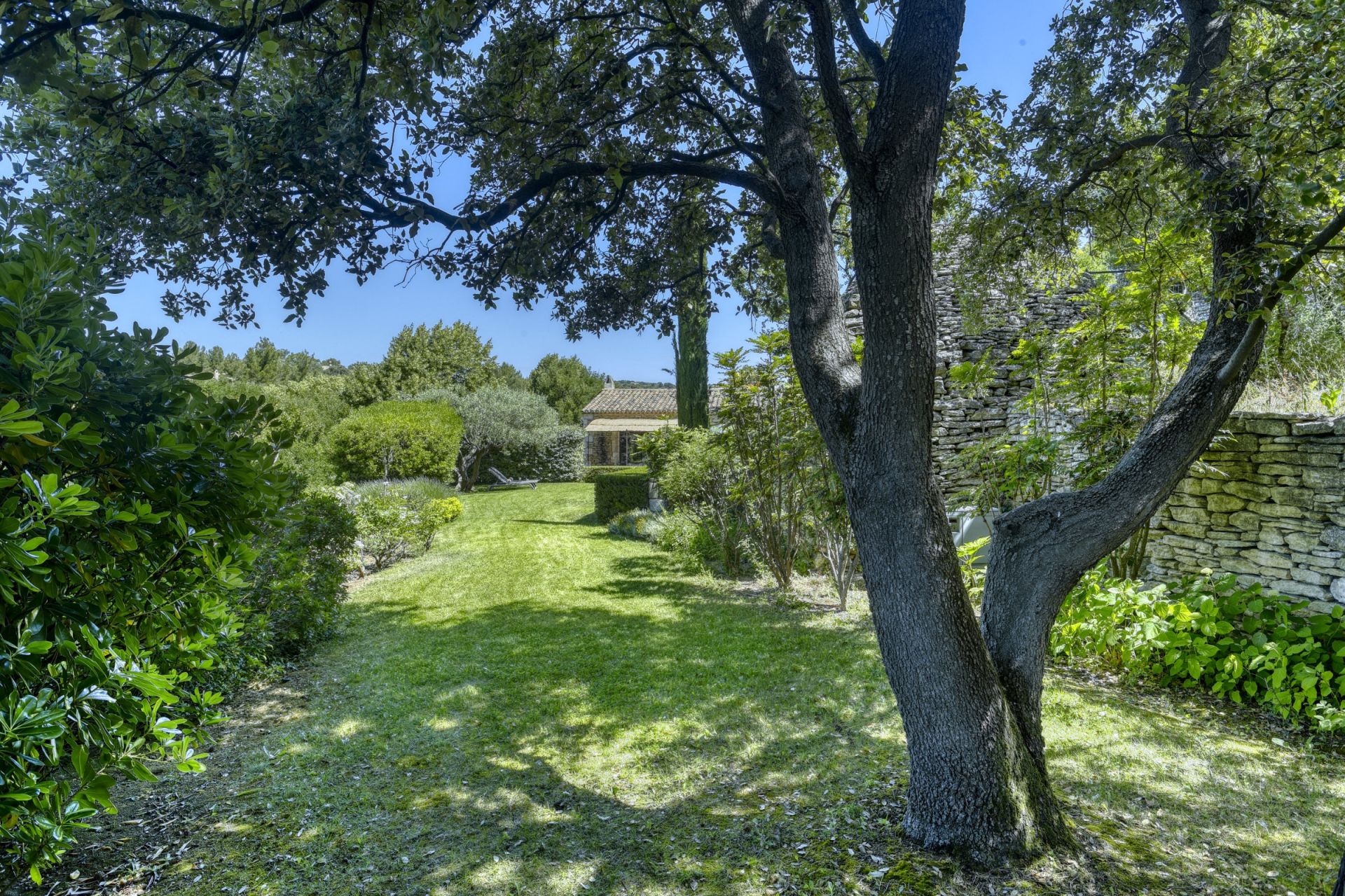 maison 5 Pièces en location saisonnière sur GORDES (84220)