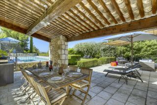 maison 5 Pièces en location saisonnière sur GORDES (84220)