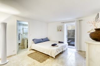 maison 5 Pièces en location saisonnière sur GORDES (84220)