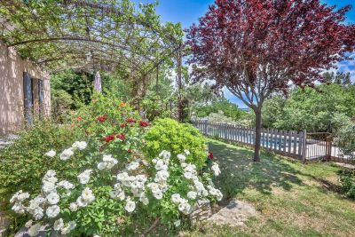 maison 7 Pièces en location saisonnière sur JOUCAS (84220) Vacances Maison Joucas 7 Pièces 170 m²
