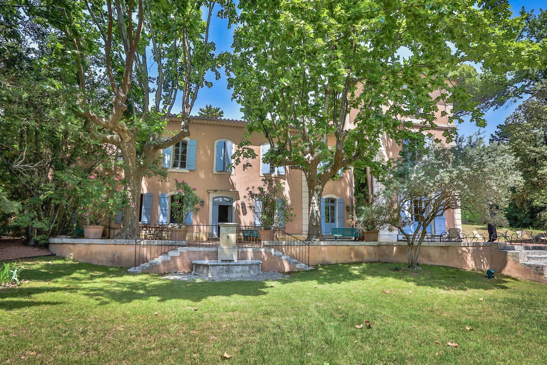 Sale House Valréas 18 Rooms 540 m² - Provence Luberon Sotheby's ...