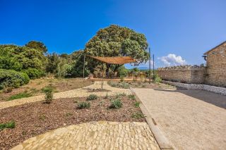 maison de ville 9 Pièces en location saisonnière sur GORDES (84220)