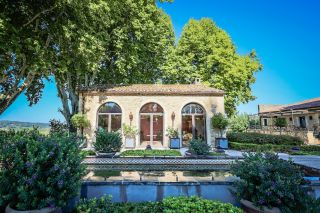 house 20 Rooms for seasonal rent on BONNIEUX (84480)