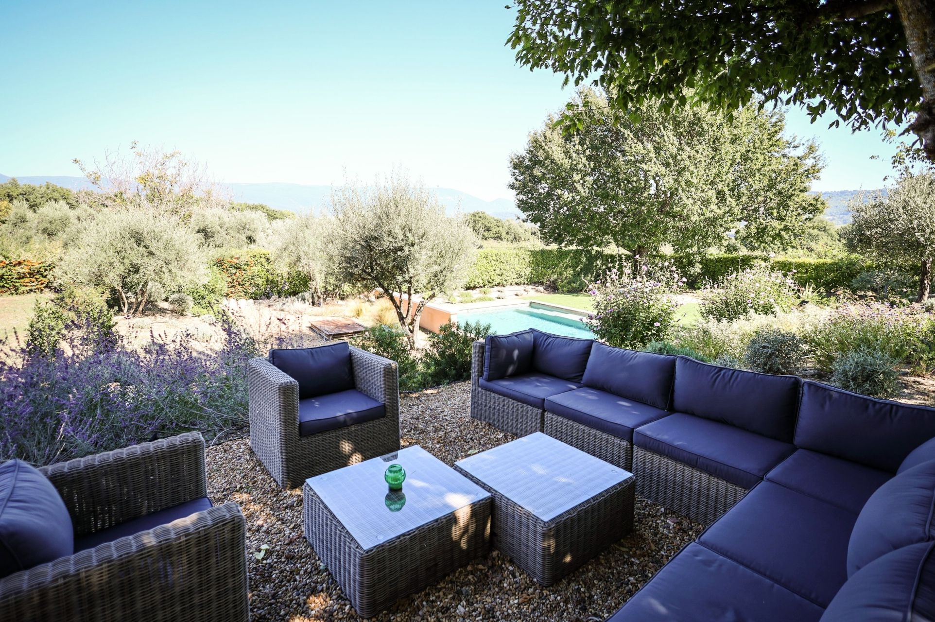 house 7 Rooms for seasonal rent on ST SATURNIN LES APT (84490)