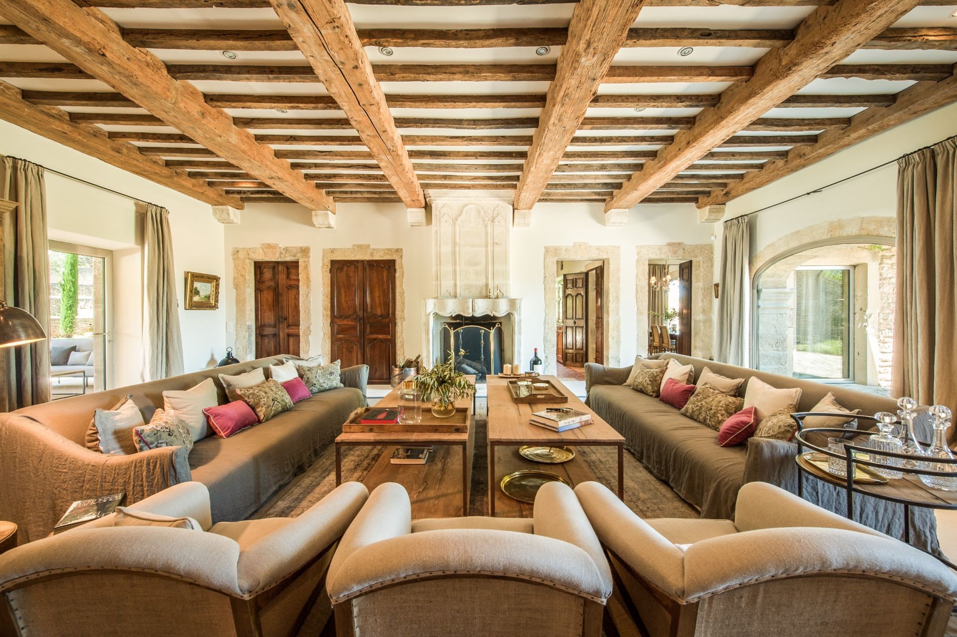 maison 17 Pièces en location saisonnière sur GOULT (84220)