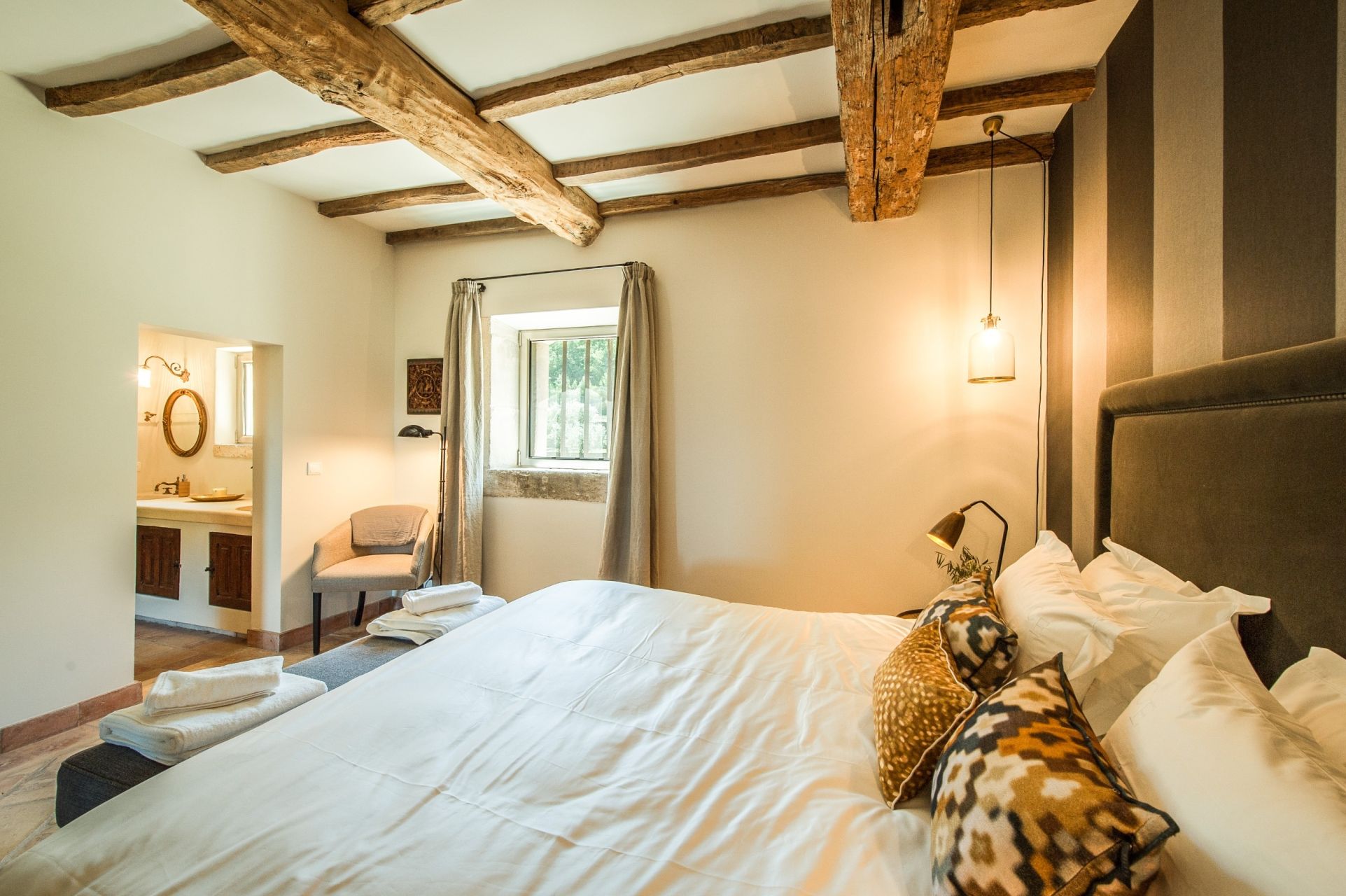 maison 17 Pièces en location saisonnière sur GOULT (84220)