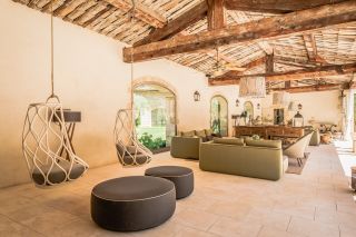 maison 17 Pièces en location saisonnière sur GOULT (84220)