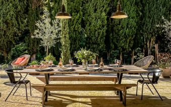 house 9 Rooms for seasonal rent on VENASQUE (84210)