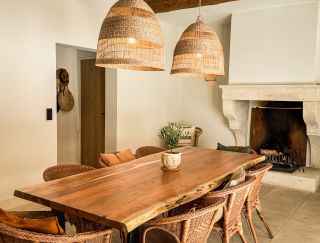 house 9 Rooms for seasonal rent on VENASQUE (84210)