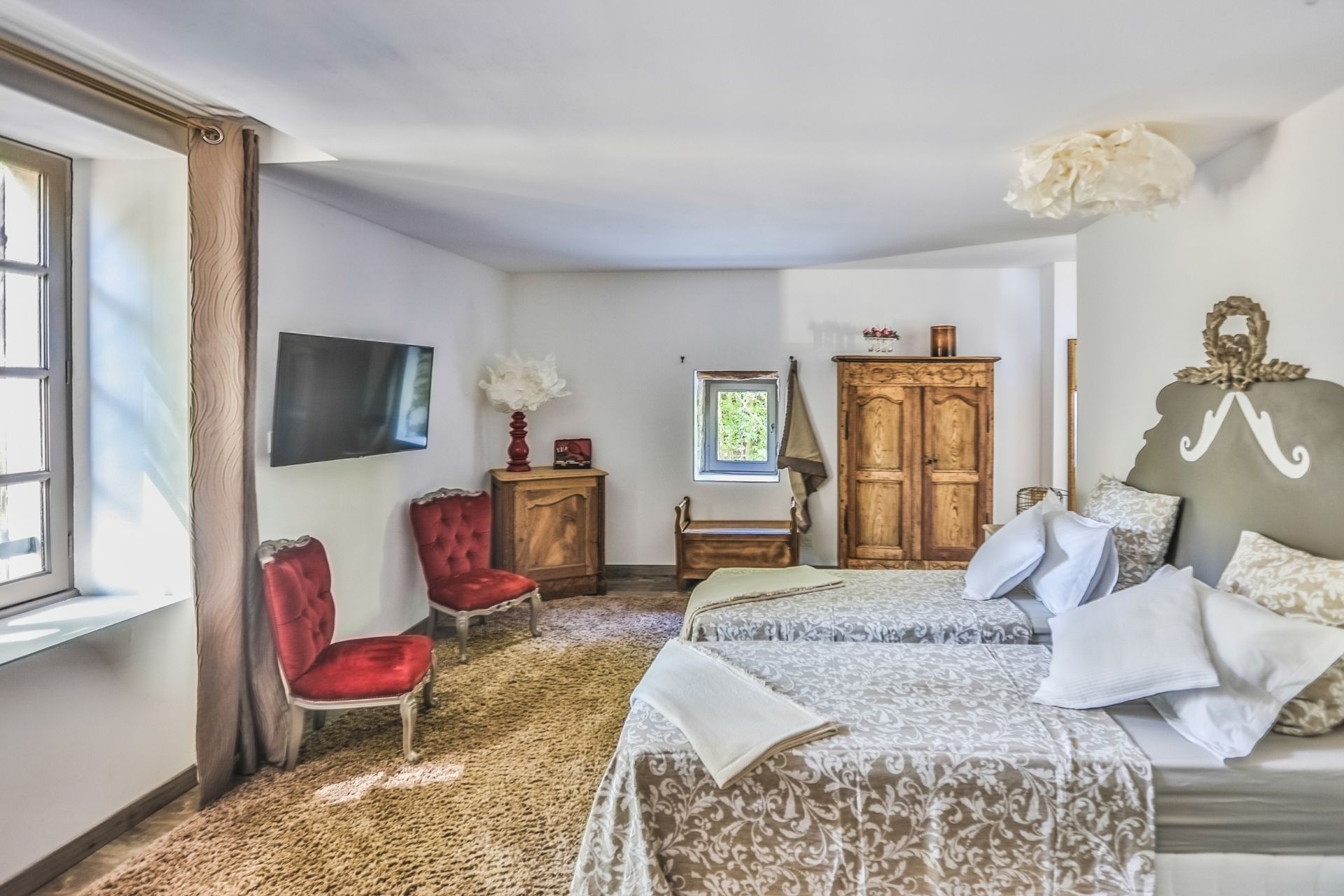 maison 11 Pièces en vente sur PERNES LES FONTAINES (84210)