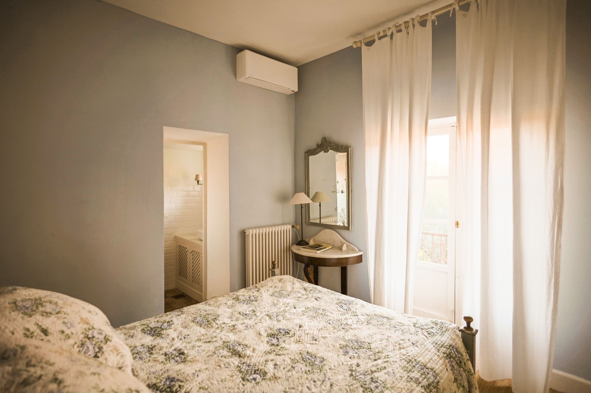 house 11 Rooms for seasonal rent on OPPEDE (84580)