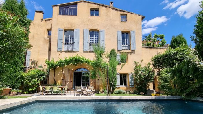 Vente Maison Pernes-les-Fontaines 14&nbsp;Pièces 400&nbsp;m²