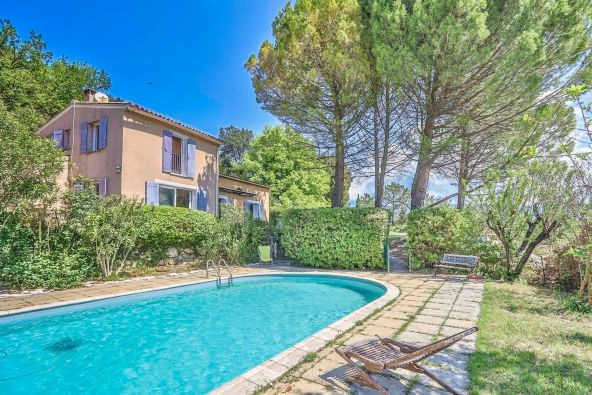 Vente Maison Mormoiron 6 Pièces 230 m²