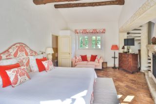 house 11 Rooms for seasonal rent on OPPEDE (84580)