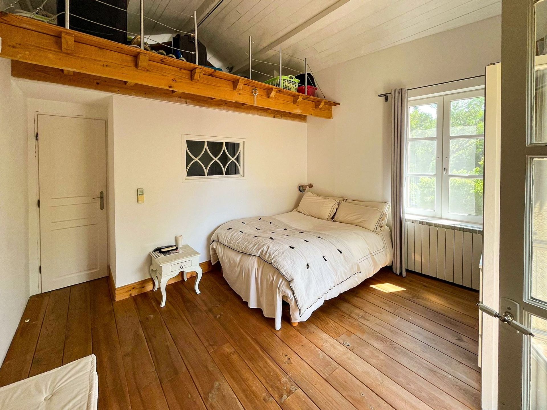 maison 12 Pièces en vente sur ALTHEN DES PALUDS (84210)