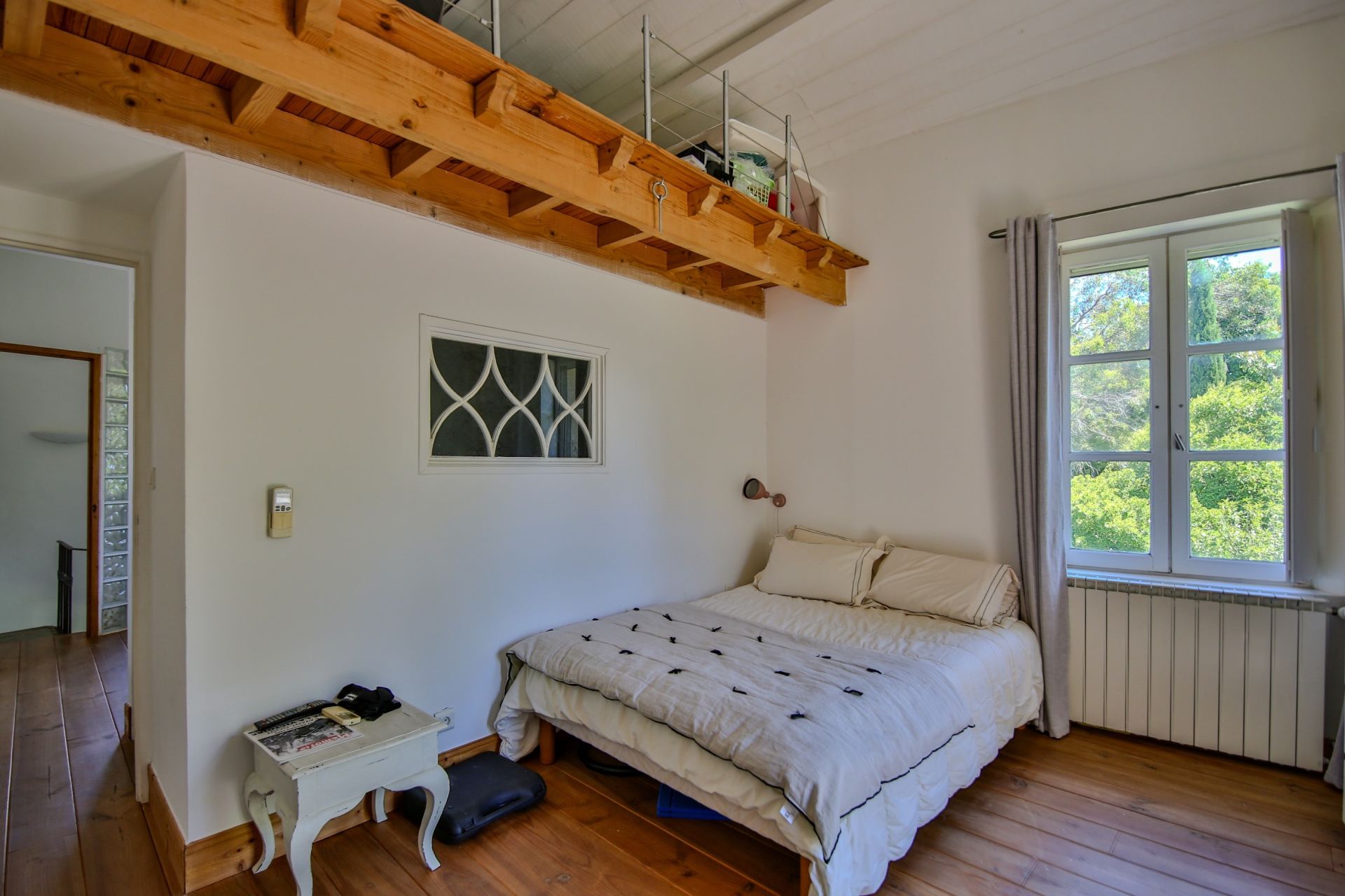house 12 Rooms for sale on ALTHEN DES PALUDS (84210)