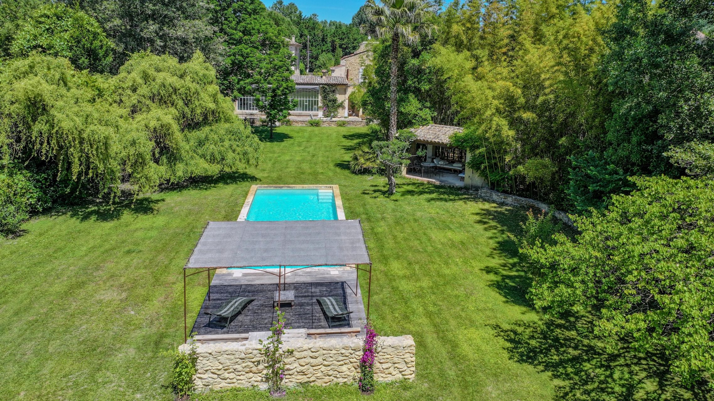 house 12 Rooms for sale on ALTHEN DES PALUDS (84210)