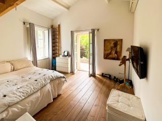 maison 12 Pièces en vente sur ALTHEN DES PALUDS (84210)