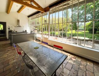 maison 12 Pièces en vente sur ALTHEN DES PALUDS (84210)