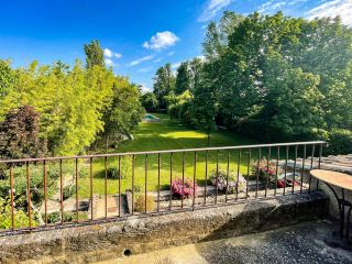 maison 12 Pièces en vente sur ALTHEN DES PALUDS (84210)