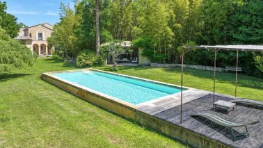 house 12 Rooms for sale on ALTHEN DES PALUDS (84210)