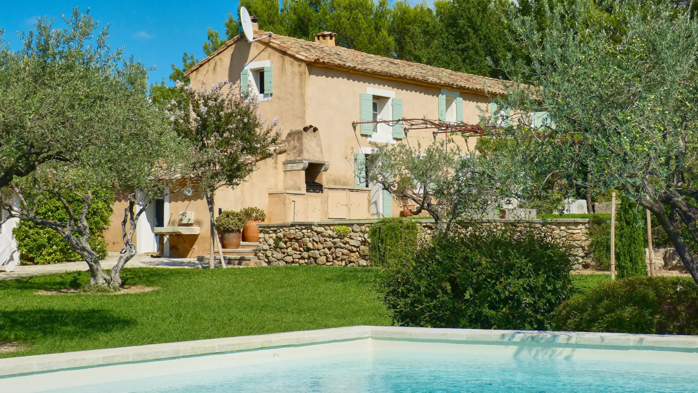 house 11 Rooms for sale on CAROMB (84330)