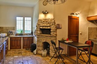 house 20 Rooms for sale on SIMIANE LA ROTONDE (04150)