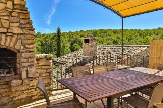 house 20 Rooms for sale on SIMIANE LA ROTONDE (04150)