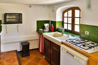 house 20 Rooms for sale on SIMIANE LA ROTONDE (04150)