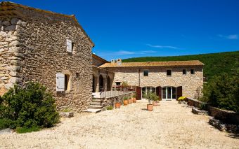 house 20 Rooms for sale on SIMIANE LA ROTONDE (04150)