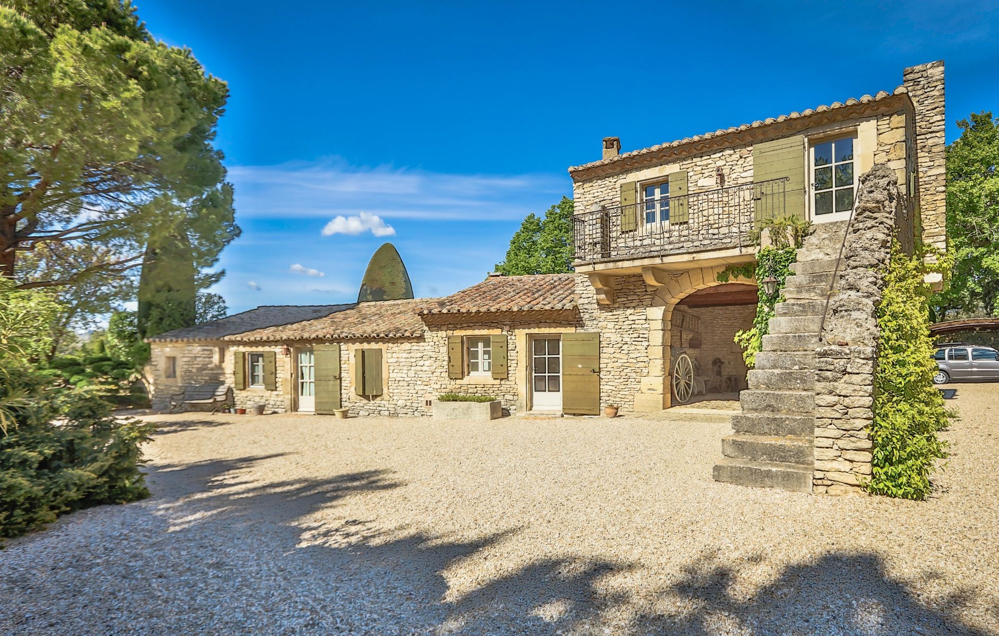 maison 11 Pièces en vente sur OPPEDE (84580)